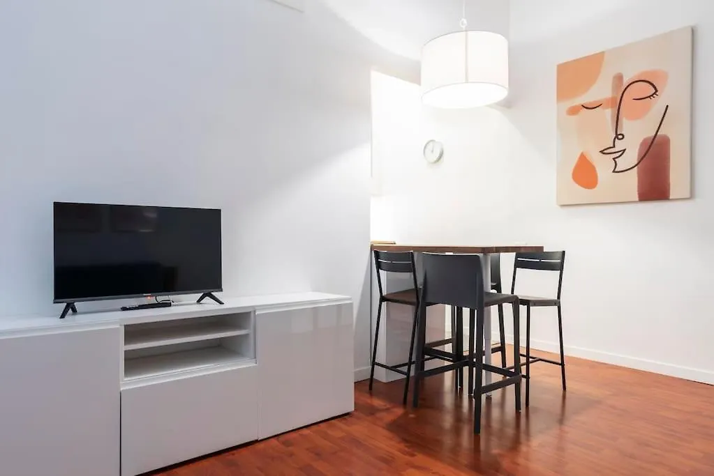 Appartamento Loft In Zona Buonarroti Milano Italia